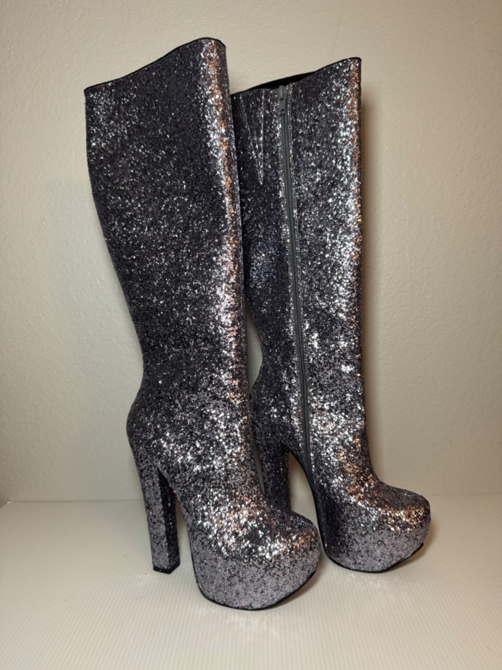 Vintage Luichiny Glitter Hot to Trot Platform Knee-High Boots – Pewter - Picture 2 of 8
